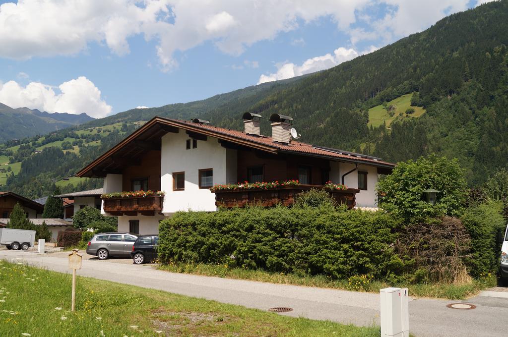 Apartment Alpin Aschau Im Zillertal المظهر الخارجي الصورة